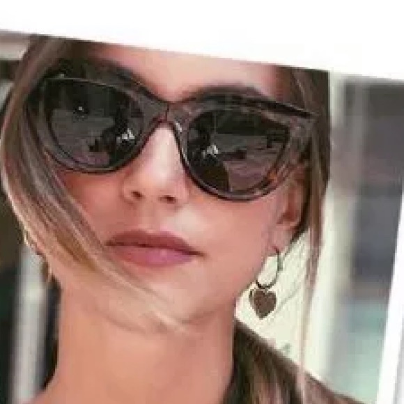 🎊Host Pick!🎊New! Cat Eye Sunglasses - Picture 3 of 8